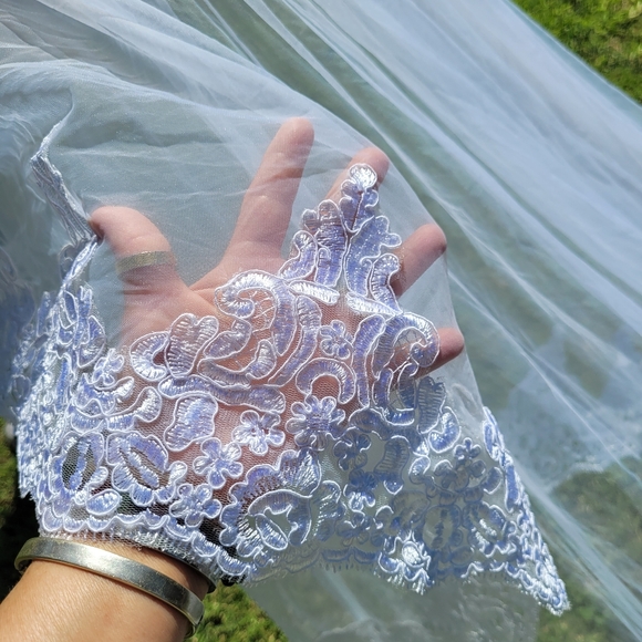 Weding Veil 4 yards of long - Picture 6 of 6